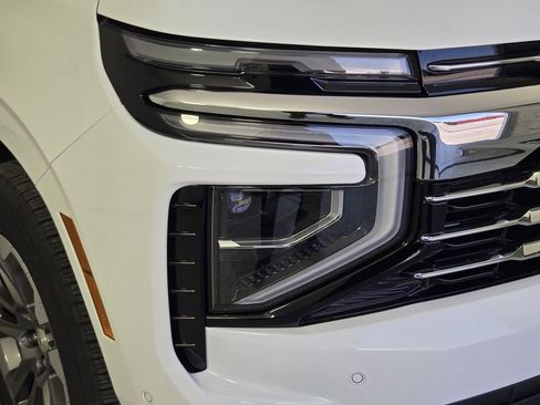 New 2026 Chevrolet Suburban LT w/ Comfort Package RWD image 9