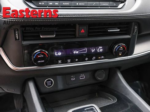 Used 2023 Nissan Rogue SV AWD/4WD image 72