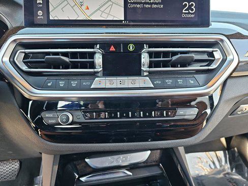 Used 2024 BMW X3 sDrive30i w/ Premium Package image 21