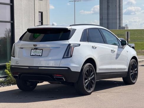 Used 2023 Cadillac XT5 Sportv w/ Technology Package AWD/4WD image 5