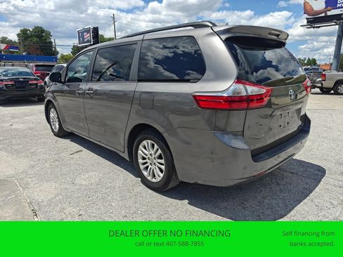 Used 2016 Toyota Sienna XLE w/ XLE Navigation Package image 3