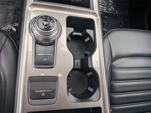 Used 2024 Ford Edge SEL image 20