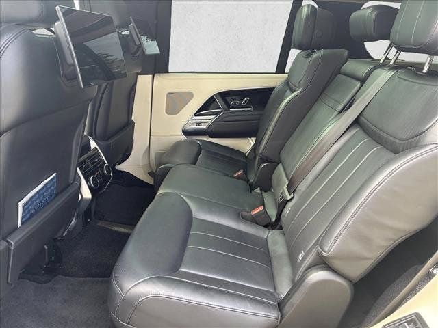 Used 2023 Land Rover Range Rover Long Wheelbase SE AWD/4WD image 14