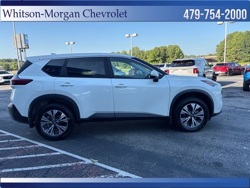 Used 2023 Nissan Rogue SV FWD image 4