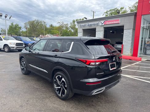 Used 2022 Mitsubishi Outlander ES AWD/4WD image 7