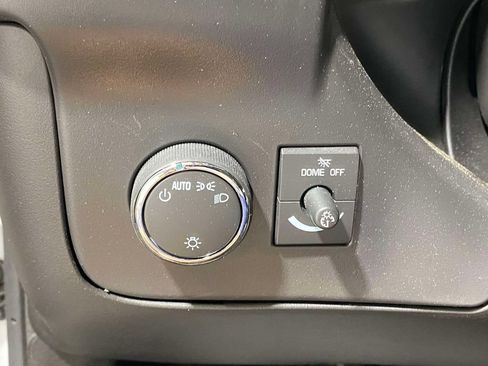 Used 2025 Chevrolet Express 2500 w/ Driver Convenience Package RWD image 22