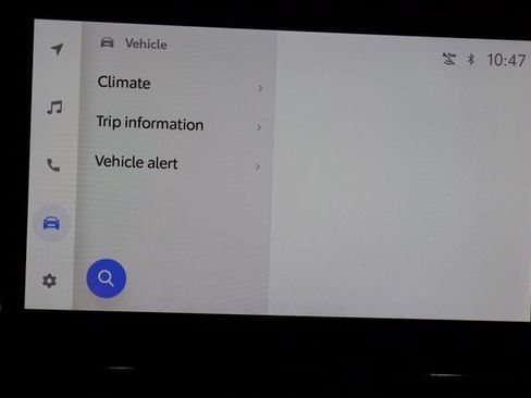 Used 2024 Toyota Highlander LE image 33