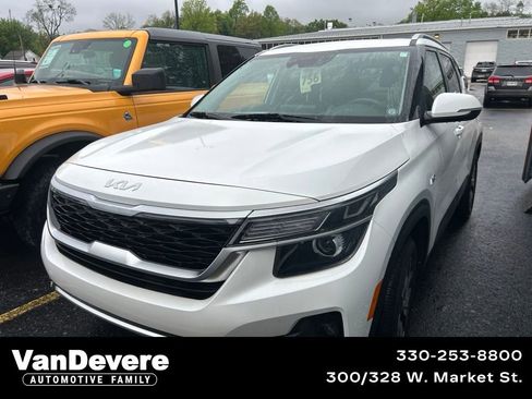 Used 2022 Kia Seltos EX AWD/4WD image 1