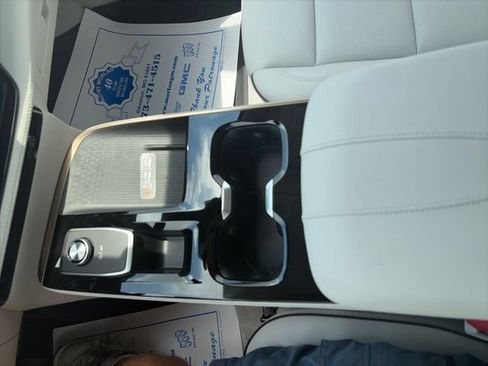 New 2026 Buick Enclave Avenir w/ Super Cruise Package FWD image 23
