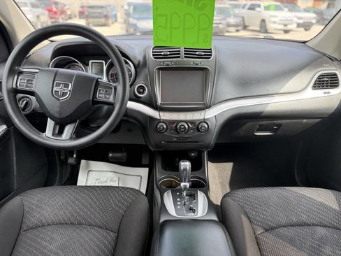 Used 2018 Dodge Journey SXT image 14