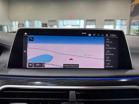 Used 2020 BMW 750i xDrive w/ Executive Package image 57