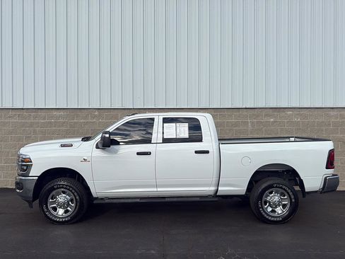Used 2025 RAM 2500 Tradesman AWD/4WD image 34