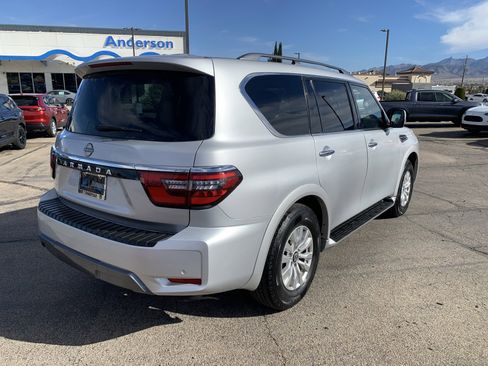 Used 2023 Nissan Armada SV image 6