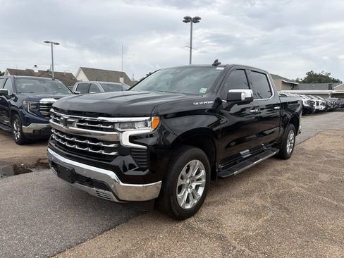 Used 2024 Chevrolet Silverado 1500 LTZ w/ Technology Package AWD/4WD image 1