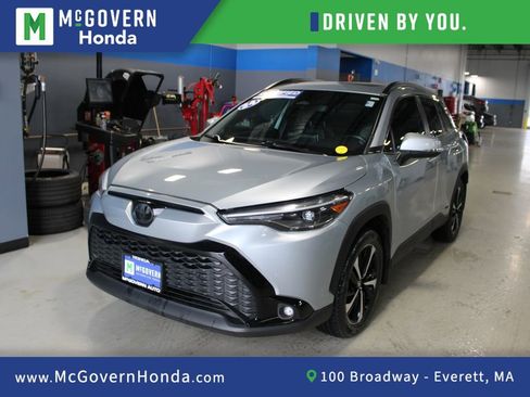 Used 2024 Toyota Corolla Cross AWD Hybrid w/ Convenience Package image 1