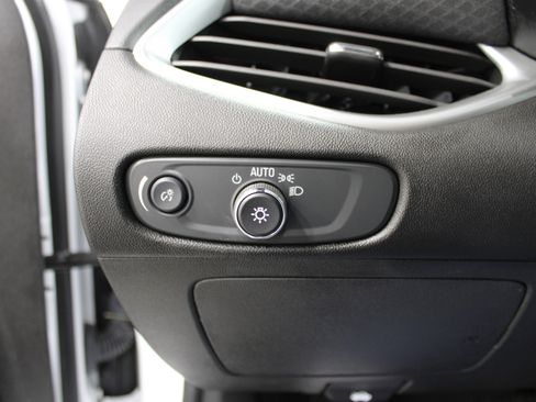 Used 2024 Chevrolet Malibu LS w/ Driver Confidence Package image 8