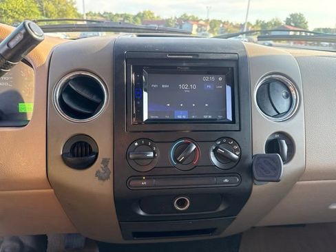 Used 2006 Ford F150 XLT RWD image 30