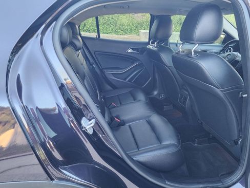 Used 2015 Mercedes-Benz GLA 250 4MATIC image 13
