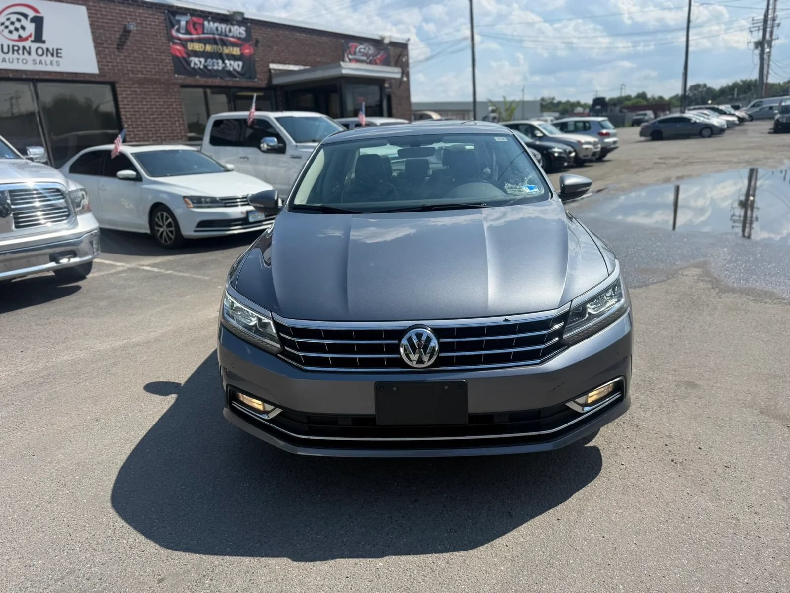 Used 2017 Volkswagen Passat 1.8T SE FWD image 8
