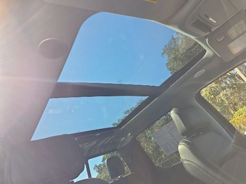 Certified 2024 Ford F250 Lariat w/ Lariat Ultimate Package image 20