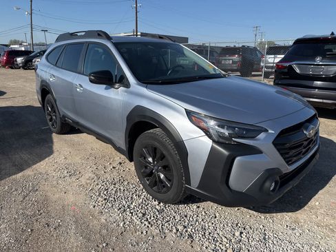 Used 2024 Subaru Outback Onyx Edition AWD/4WD image 4
