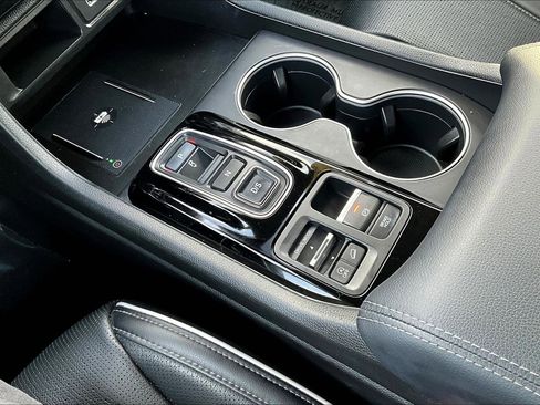 Used 2023 Honda Pilot Elite image 17