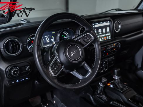 Used 2023 Jeep Wrangler Unlimited Sahara AWD/4WD image 22