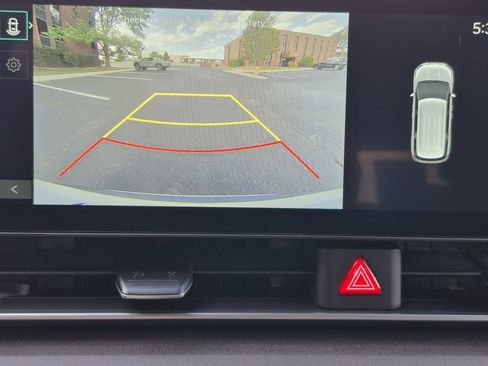 New 2026 Kia Carnival EX FWD image 21