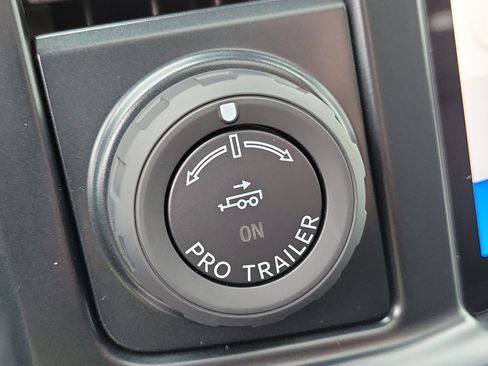 New 2026 Ford F350 Platinum image 34