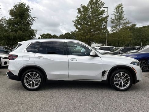 New 2026 BMW X5 sDrive40i w/ Premium Package RWD image 2