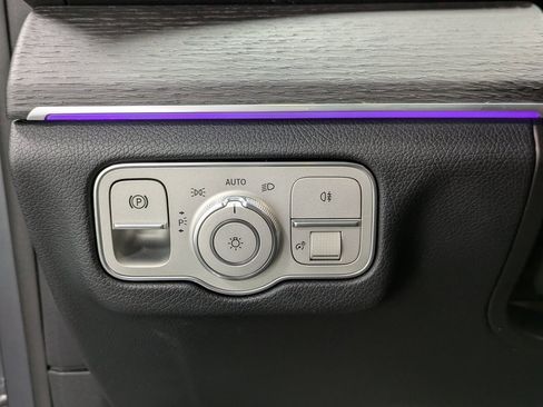 Used 2021 Mercedes-Benz GLS 580 4MATIC image 19