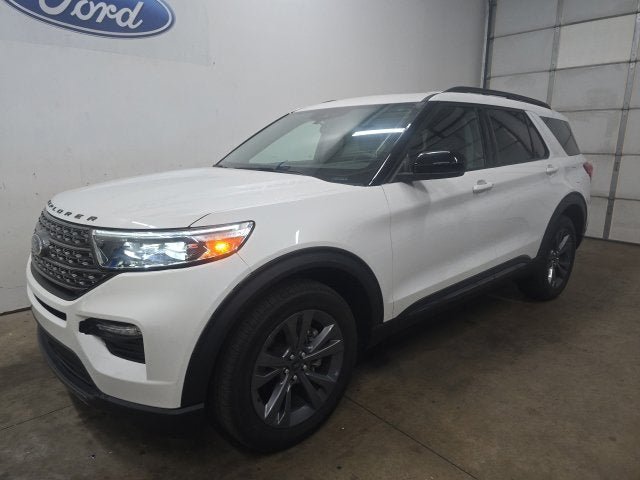 Certified 2023 Ford Explorer XLT w/ Equipment Group 202A AWD/4WD image 29