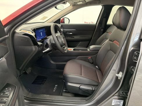 New 2026 Nissan Kicks SR w/ Interior Electronics Package FWD image 14