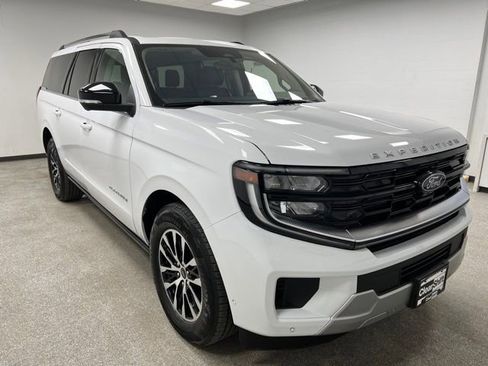 Used 2025 Ford Expedition Max Platinum image 2