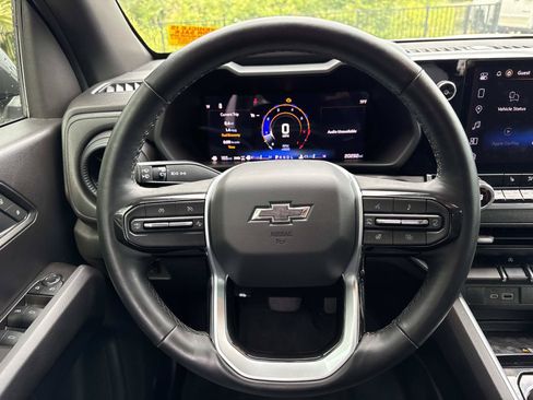 Used 2025 Chevrolet Colorado Trail Boss AWD/4WD image 14