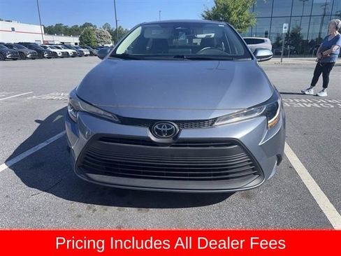Used 2024 Toyota Corolla LE FWD image 2