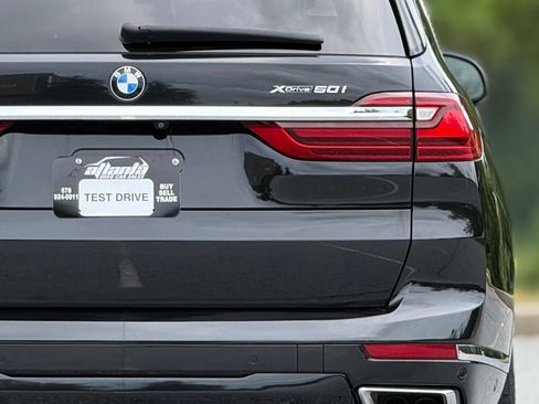 Used 2019 BMW X7 xDrive50i w/ Premium Package AWD/4WD image 17