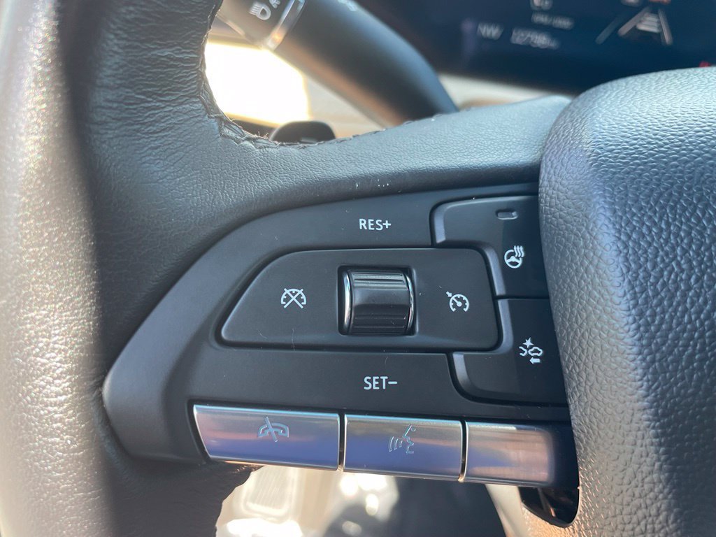 Used 2024 Cadillac XT4 Premium Luxury FWD image 32
