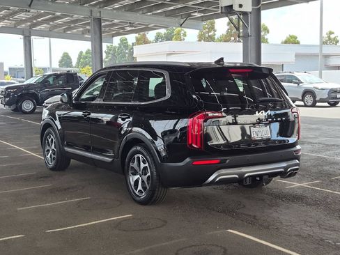 Used 2022 Kia Telluride EX w/ Towing Package FWD image 6
