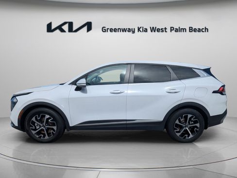 Used 2023 Kia Sportage EX FWD image 4