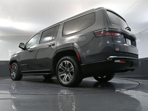 Used 2024 Jeep Wagoneer Series II w/ Flexible Seating Group AWD/4WD image 56