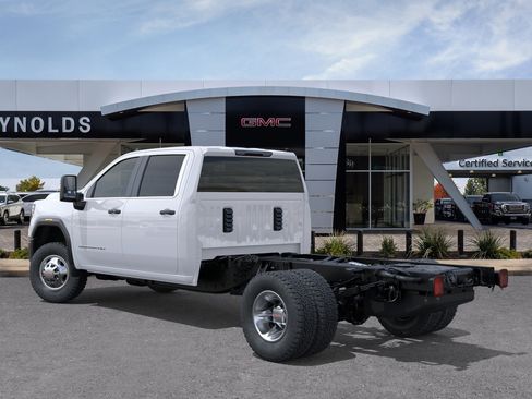 New 2026 GMC Sierra 3500 Pro w/ Convenience Package RWD image 3