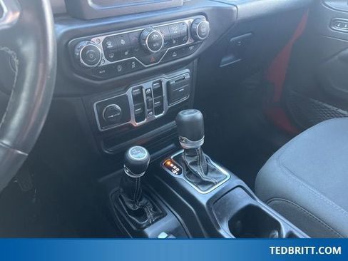 Used 2021 Jeep Wrangler Unlimited Sahara w/ Cold Weather Group image 32