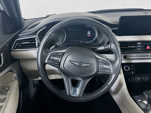 Used 2024 Genesis G70 2.5T image 18