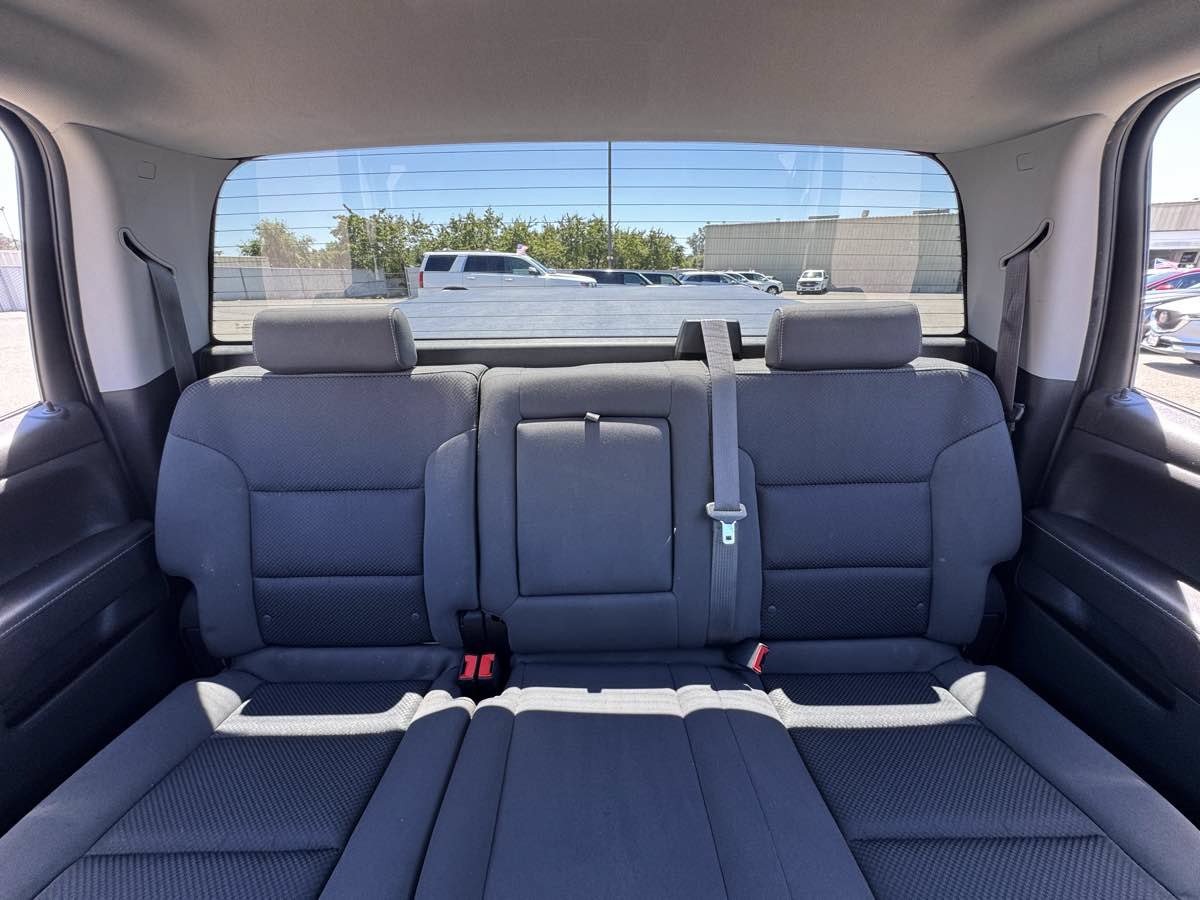 Used 2017 Chevrolet Silverado 1500 LT w/ All Star Edition AWD/4WD image 32