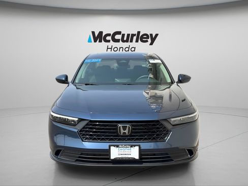 Certified 2023 Honda Accord EX image 7