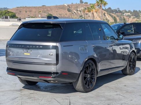Used 2023 Land Rover Range Rover Autobiography AWD/4WD image 5