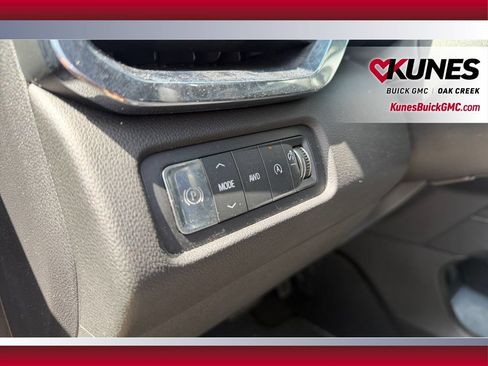 Used 2024 GMC Acadia Elevation AWD/4WD image 19
