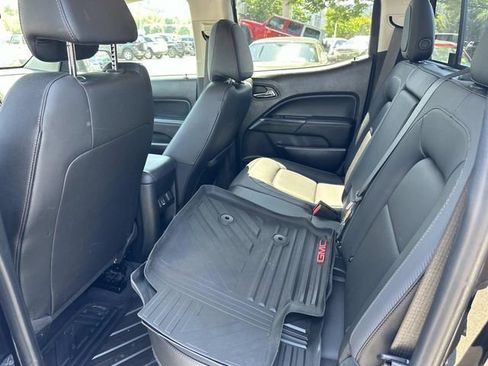 Used 2022 GMC Canyon AT4 w/ Driver Alert Package AWD/4WD image 17
