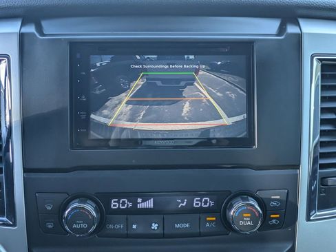 Used 2016 Nissan Titan SV image 21